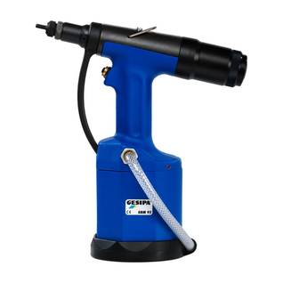 GBM95 - Pneumatic-Hydraulic Power Tool for Setting Rivet Nuts GBM95 - Pneumatic-Hydraulic Power Tool for Setting Rivet Nuts